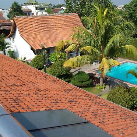 Hotel Tulips Yogyakarta Exterior foto